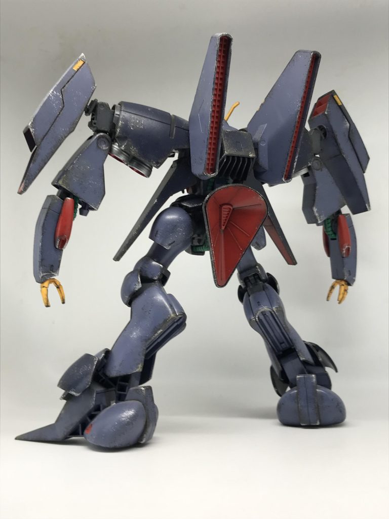 ちなみに幼稚園児の頃で一番よく覚えていることは…私の実家は洋式トイレだったのですが、私の通っていた幼稚園は和式だったのですよね幼稚園でう○こがしたくなった私は、果敢にも初めて和式トイレでの大便にチャレンジしたのですが…やり方がよくわからなく見事パンツがう○こまみれになってしまいました😨そして幼稚園の時間がまだ終わってないのに、ダッシュで泣きながら家に帰ったのは今でも覚えてます…勇者が和式便器に敗北した瞬間です母親にどうしたの!?と言われ泣きながらパンツを履き替え母親と一緒に幼稚園に戻りました(幼稚園まで徒歩5分)