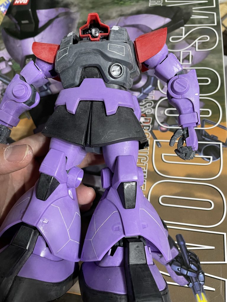 足、胸のスジボリです。