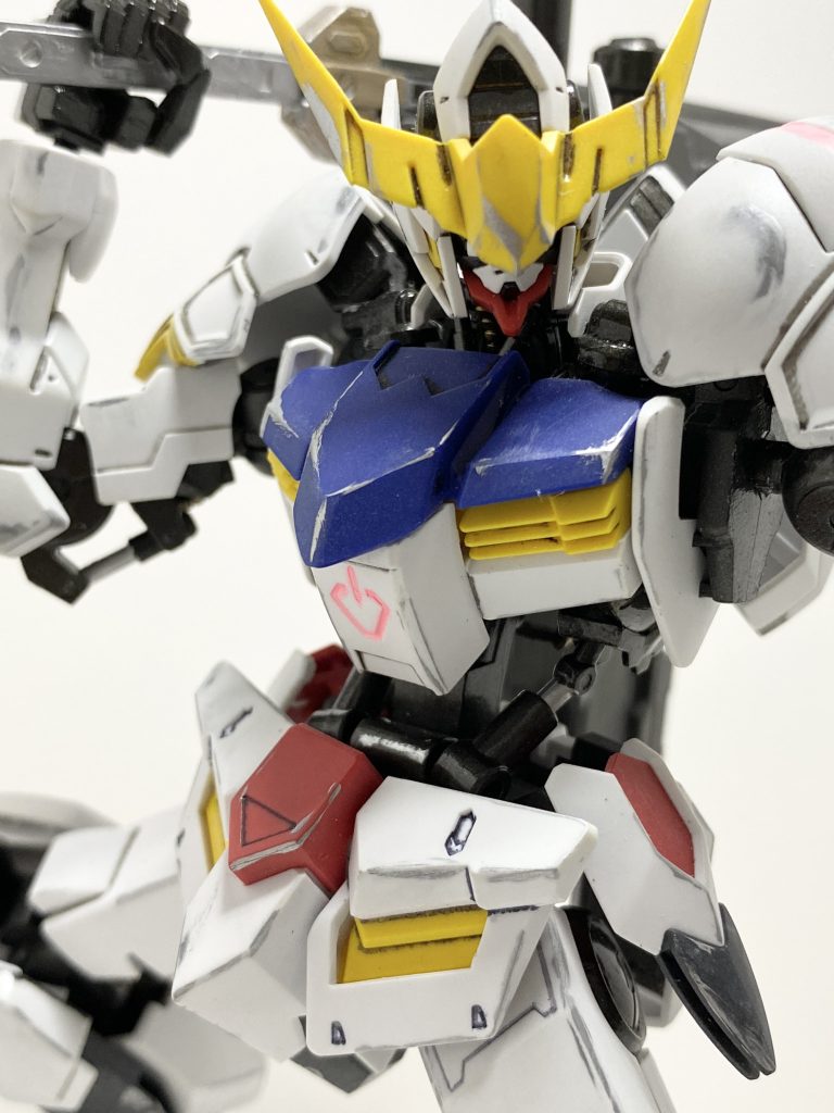 ポージングに困り、キットのジャケットを参考にしちゃいました。