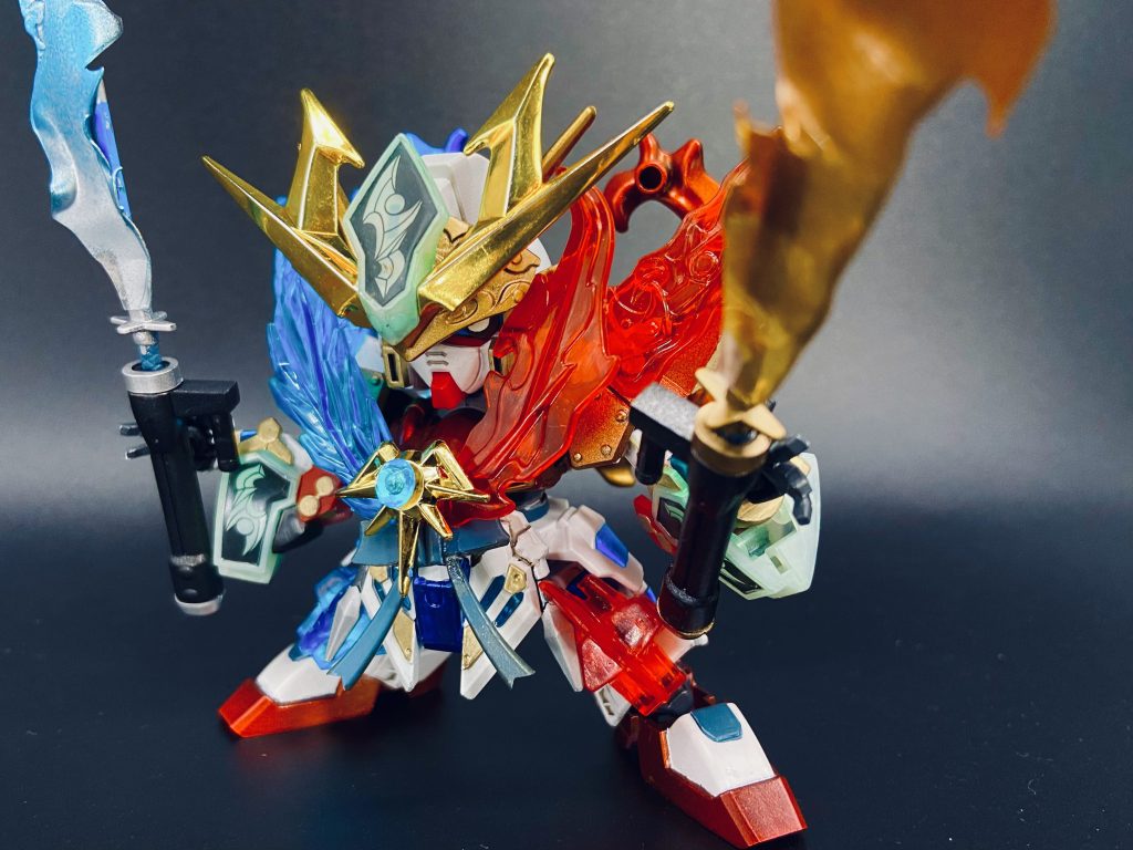 やっぱり旧BBのまんまの武器はしょぼいのでクリアファイル炙ってエフェクト的な何かを作っております!笑