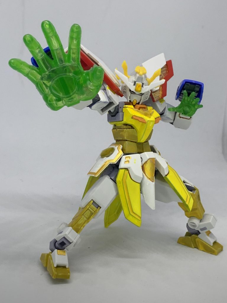 コアガンダムコスタリング。共演の名を冠する。愛称はコスタ。シャイニングアーマーをはじめ5種のアーマーを換装する。