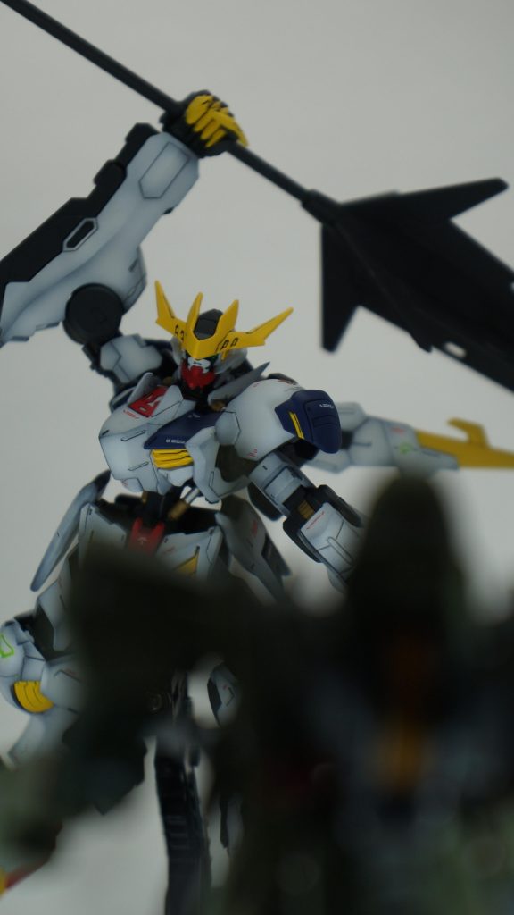 グレイズのパイロットの心中お察しいたします。