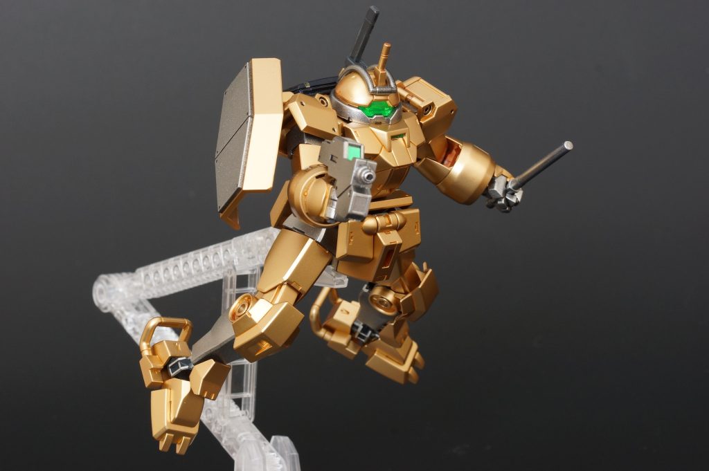 ベースに据えてこじんまりした楽しいキットでもう２，３体あってもいいかなと思う出来です以下はおまけです