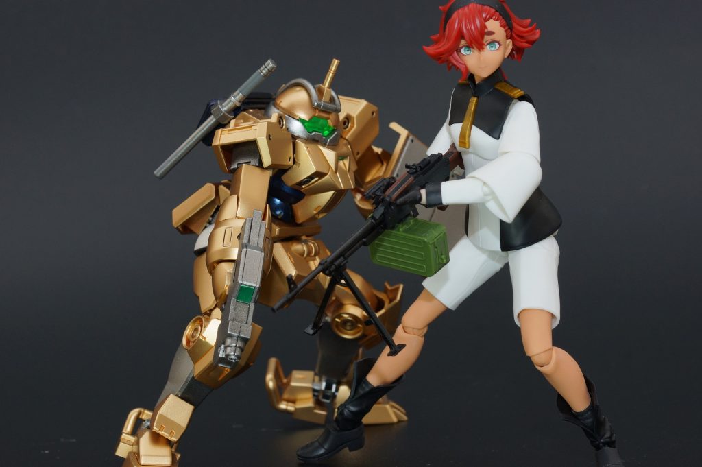 目が座ってるスレッタプラモデミトレーナーが相対的にかわいく見える