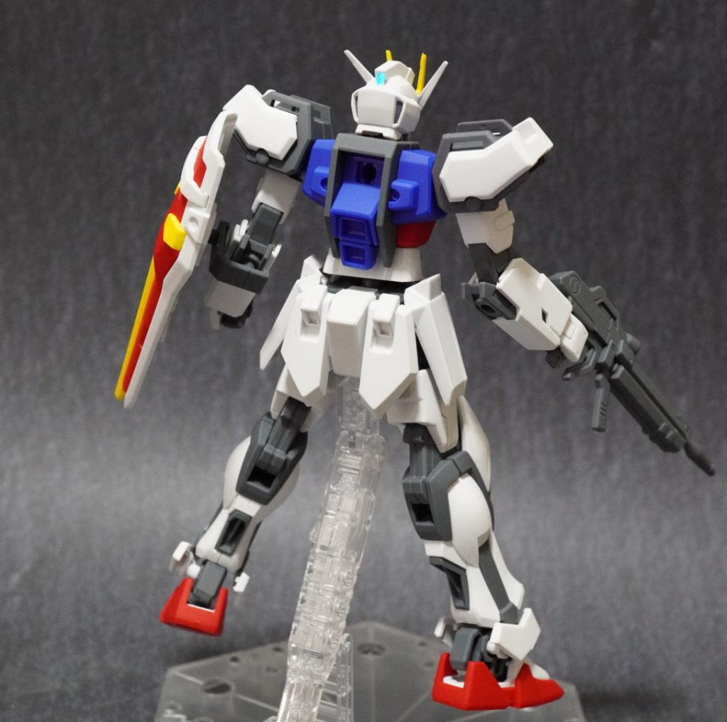 カラーレシピH＝水性ホビーカラー　G＝ガイアノーツ■ツインアイ部Gサーフェイサーエヴォブラック→GEXシルバー→G蛍光イエロー■前後センサー部Gサーフェイサーエヴォブラック→GEXシルバー→G蛍光ブルーグリーン■すみいれなし■トップコートHつや消しクリアー●全パーツヤスリがけ、表面処理。●アンテナ部シャープ化