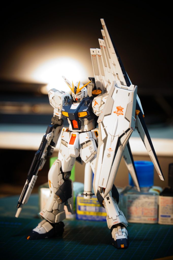 素組み状態で首が長く頭の位置が少し前のめり気味だったので若干の位置調整と襟周りの高さを落としてます。