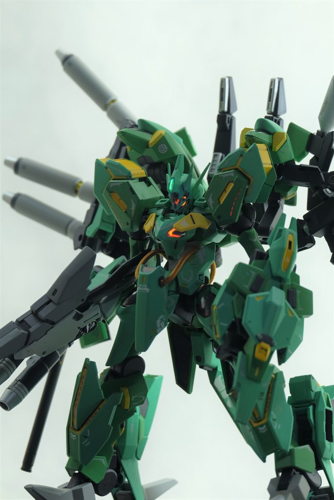 めっちゃ悪そうな顔でいい感じ。