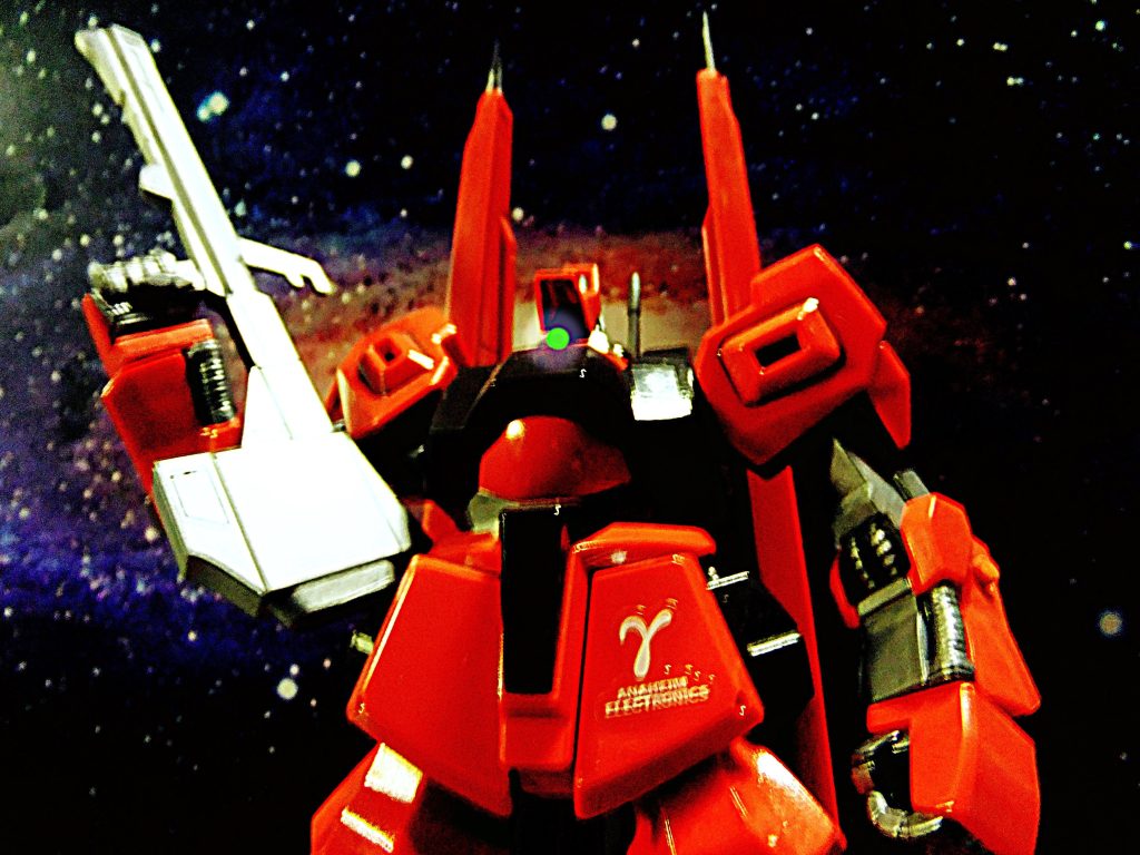 こうマジマジと見ると まんま?リックディアスデスネ(一般流通製品なのにプレバン臭が漂います(笑))♫