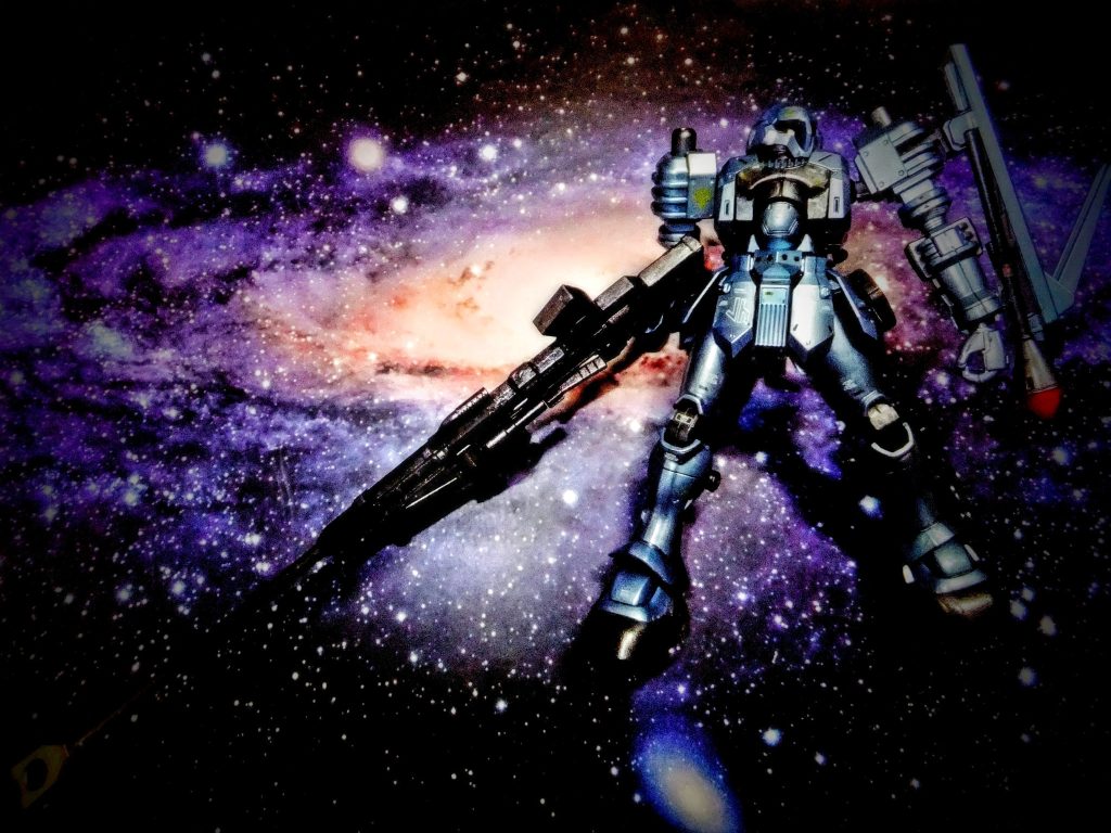 ライティングをLEDライト４灯にすることで黒立ち上げのメタリック塗装が引き立ちます。光が打ち消し合って背景の影の写り込みも目立たなくなります。