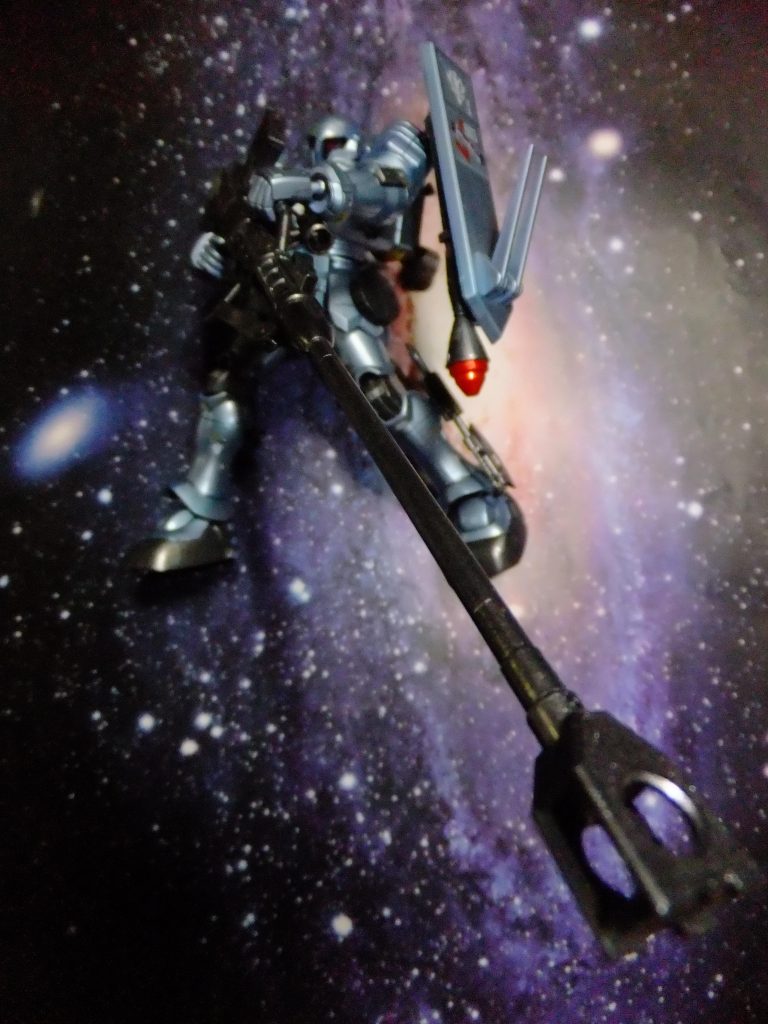 ライティング皆無で通常の蛍光灯の光なので背景もうすーくなっています(汗)