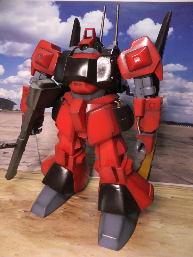 パイプはモビルスプリング+真鍮パイプでパイピング処理です。インテークはハセガワのエッチングシートでモールド追加!所々?単調にならないようにエバーグリーンのモールド入りプラ板も張り込んでいます(笑)