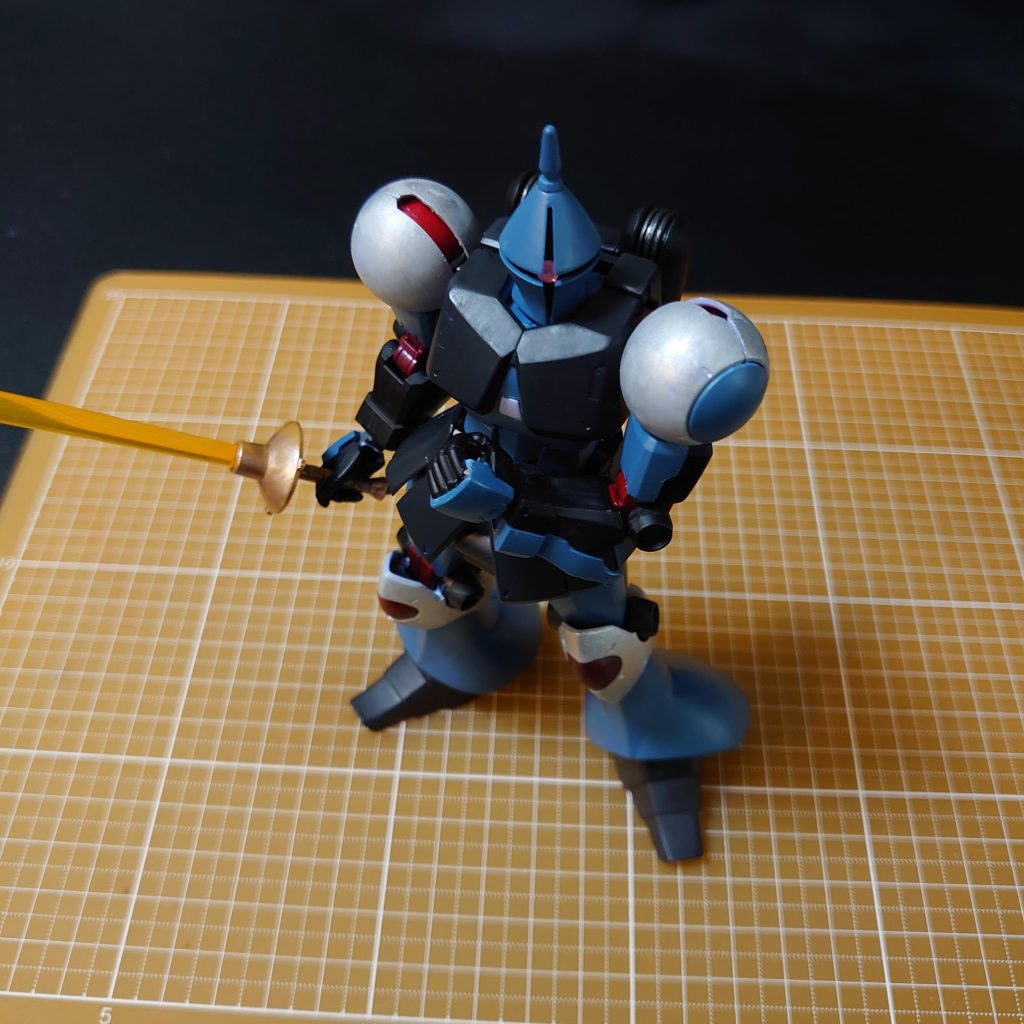 （筆塗りシルバーは、何度か塗り重ねて色が出るので面倒でした）稚拙な出来ではございますが、ご覧いただきありがとうございました。