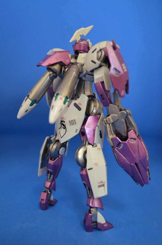 バックパックは丸ごと移植。無改造で取り付け可能です。