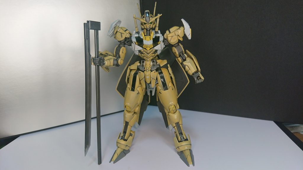 しかしなんだろう。羽根というか翼が大きすぎて虫っぽい気が。例えば台所とかによくいるG・・・