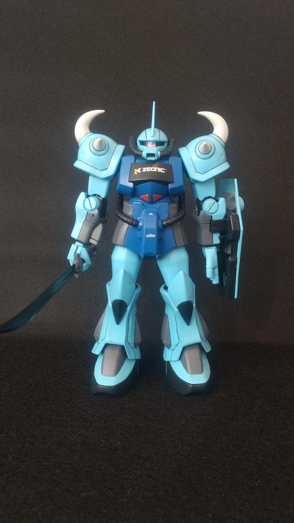 ヒートサーベルの刃、動力パイプ、関節だけエコプラの成形色残してみました。