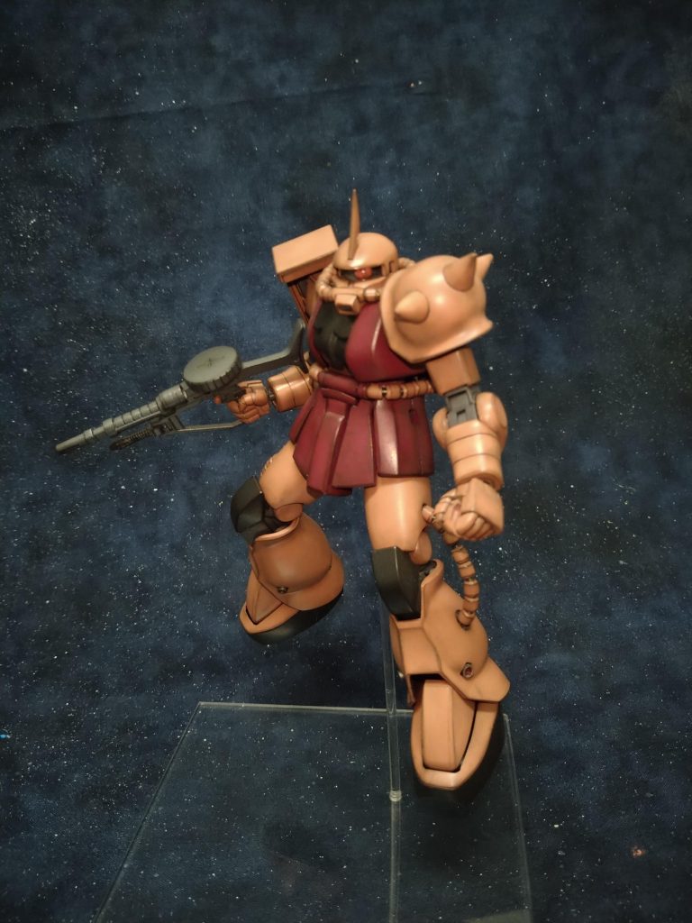 宇宙の背景も作る事にしました😆! 黒っぽい布地に、何となくまだらに色塗って、白い塗料をハブラシに付けて指で弾いて塗料を飛ばし、足りない所は爪楊枝でチョンチョン…私は何をしているのだろう…と思ったり思わなかったりしながらチョンチョンしておりました、でも、それなりに、楽しかったし、一応形にもなったので良かったです。