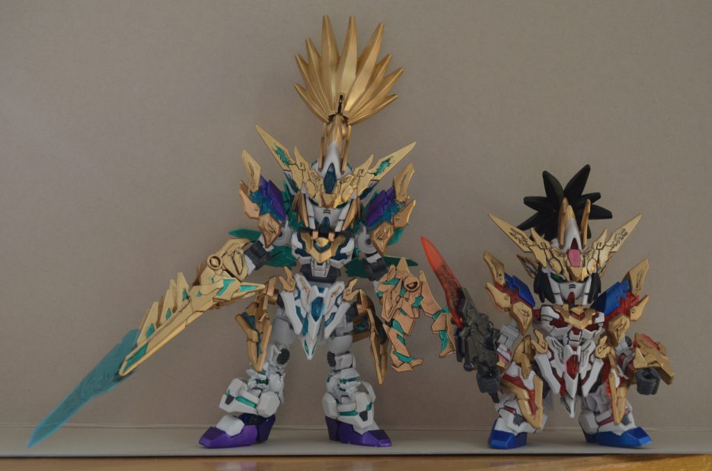 ほぼキットそのままの劉備ユニコーンガンダムと。身長はこれだけ変わっています。