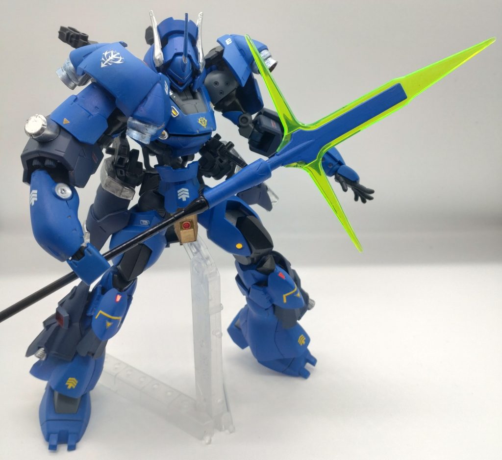 本命のガンダムには取っておきのビーム兵器で対抗!
