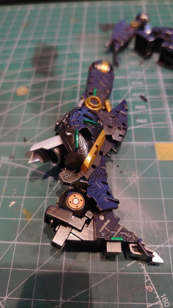 内部フレームもできるだけ塗り分けてみました。某youtuberさんのように塗り分けるのは無理でした。。。あの人はすごい。