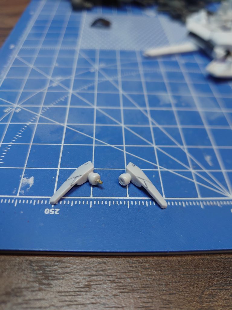 フロントアーマーの独立可動にも初めて挑戦しました。