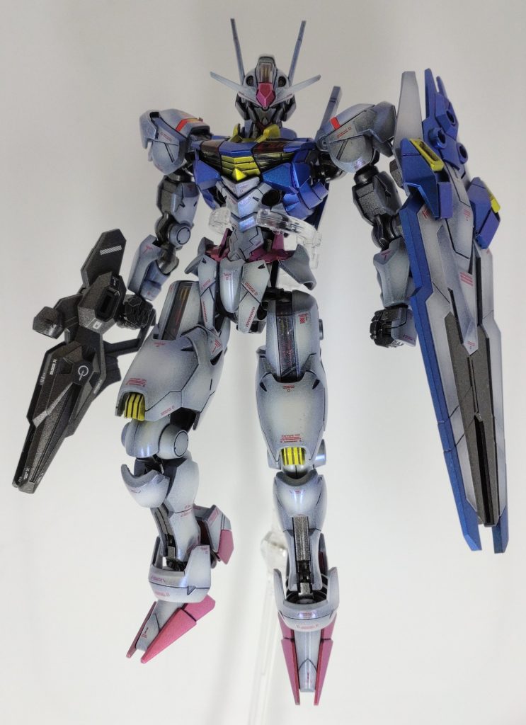 で前々からやってみたかったグラデーション後にパール吹き付けを実験してみました。