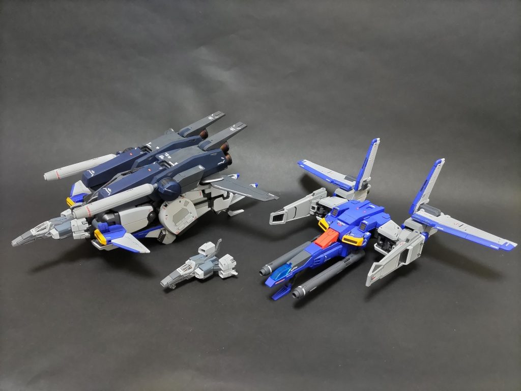 これが最後の変形です。塗装ハゲ、どこかが折れそう。