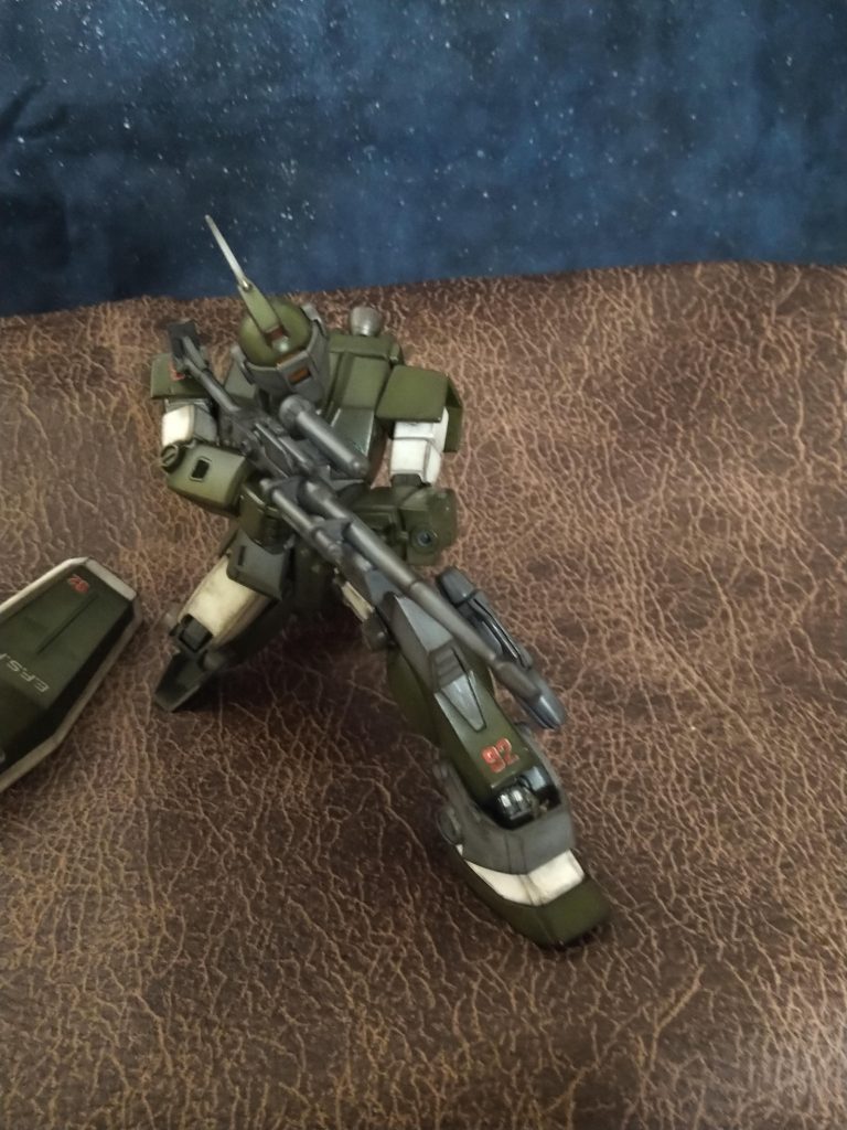 いつもどうり、アクションポーズでございます!😁関節色々と手を掛けましたので、ビームライフルを構えたポーズもより腰を落とし、しっかり狙ってるポージングを取れるようになりました!🤗良かったです!😚