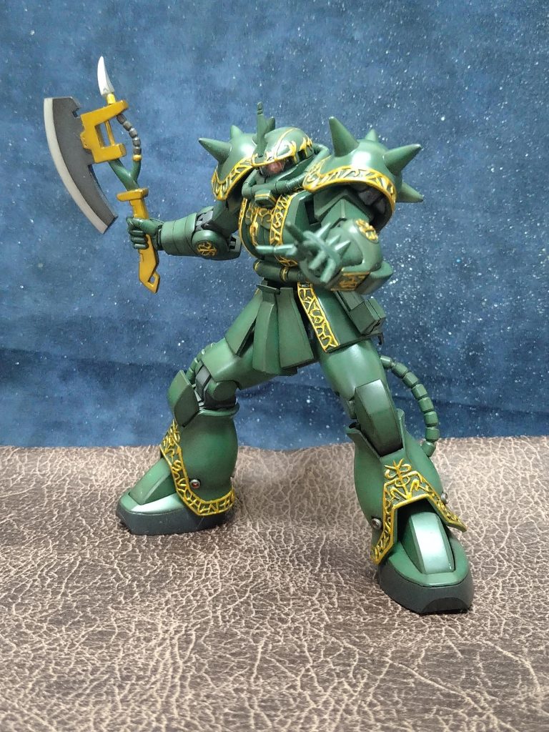 ハンドパーツは、握り手(左右)、平手、武器持ち手、計４つ分のスパイク…😅１２個の小さなトゲをランナーから制作致しました！😂