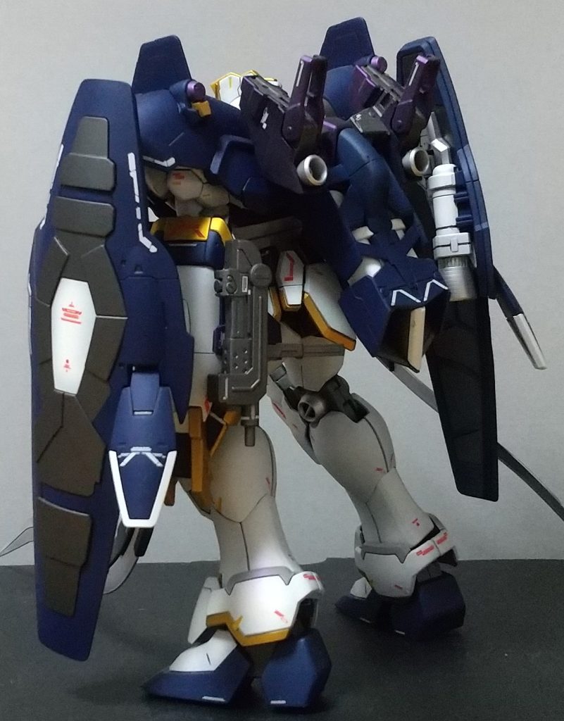 青系は艶消しキャンディーで紫は黒下地にパール紫で