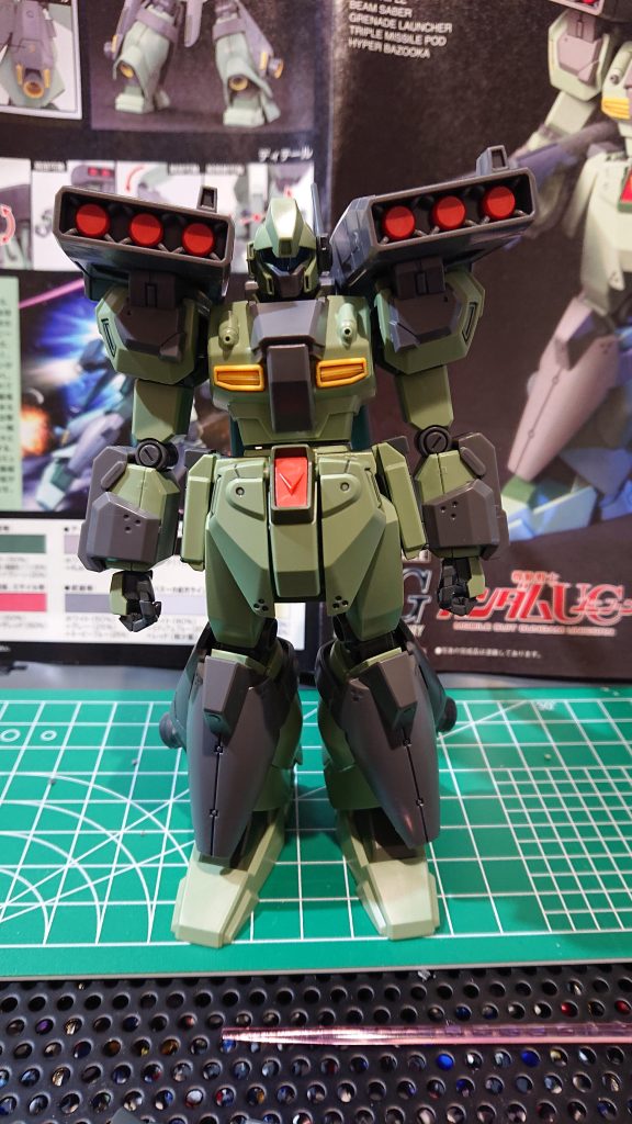 最後は正面立ちです。