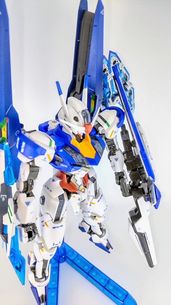 シェルユニットにはホログラム折り紙を切り貼りしました。ツイッターで見かけて自分もやってみたかったんですよね(^^)