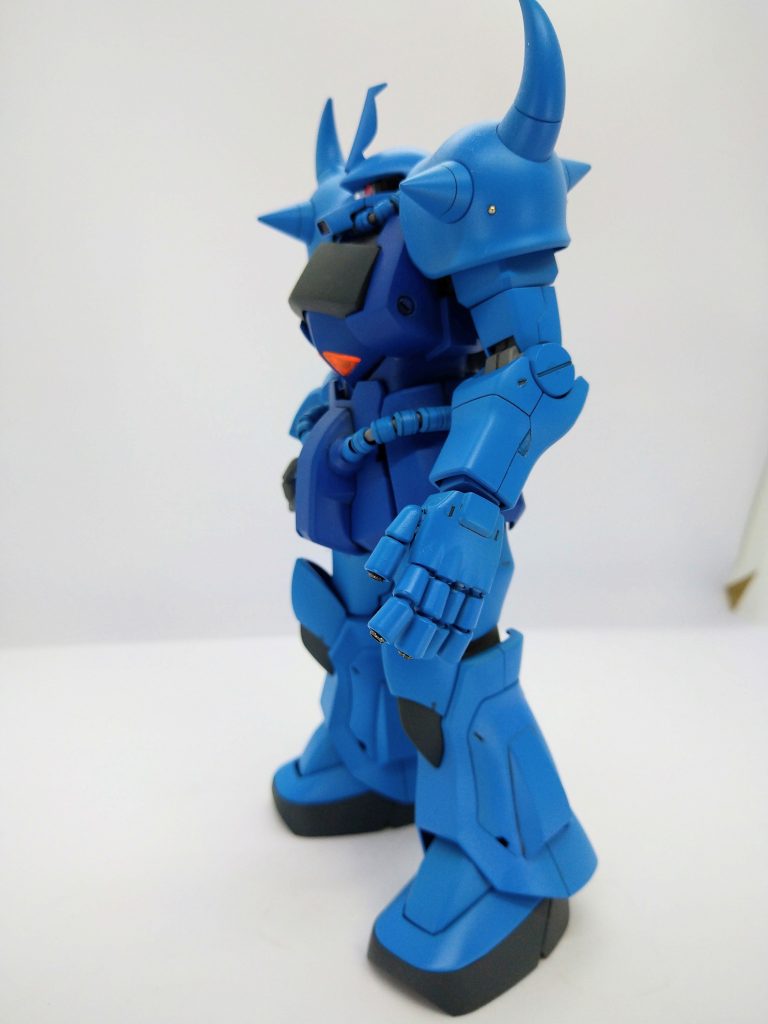 グフカスタムと並べてもあまり違和感ないグフになったかなと。この頃はまだディテールアップをほとんどしていなかったですね。