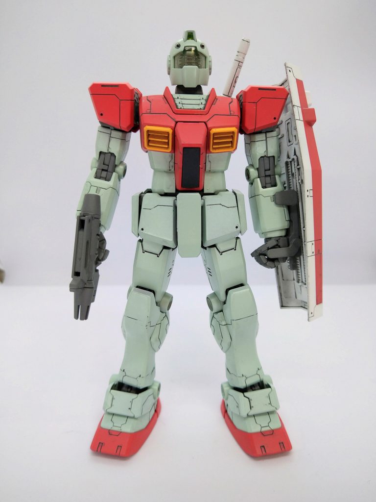この頃は、店頭に所狭しとガンプラが並んでいたので、『あのキットとこのキットをミキシングして作ろ』と気軽に楽しめたのですが、最近はミキシングしたいキットの入手が困難で、在庫が潤沢なモデラーか、高額販売上等なセレブモデラーしか無理ですねー。ほんとろくでもない。