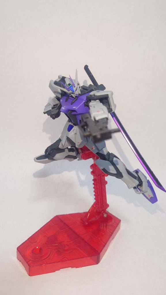 接近戦を想定している為取り回しの良いショートライフル二丁持ちで