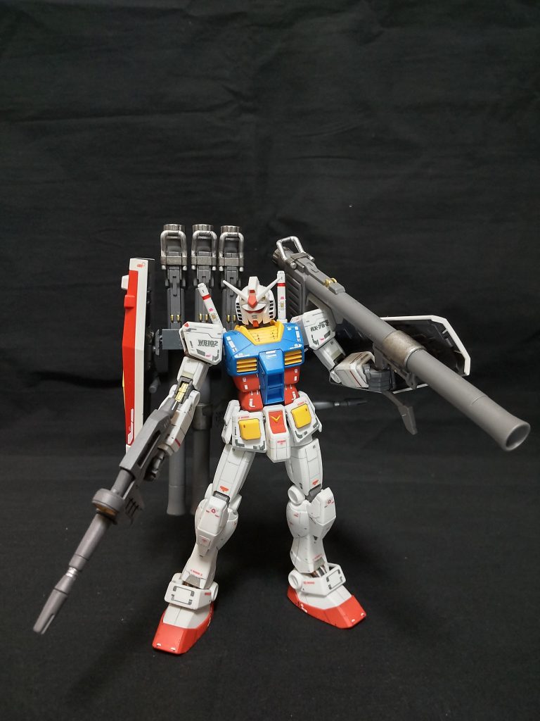 後ろが重いですがなんとか自立します。