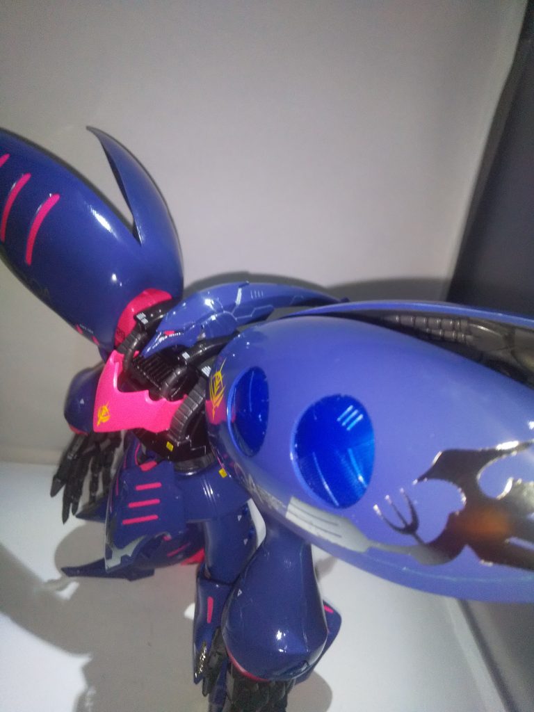 クリアー4回重ねの後、粗目、細目、仕上げ目、セラミックコンパクトで磨いた後、モデリングワックスを塗ってます。