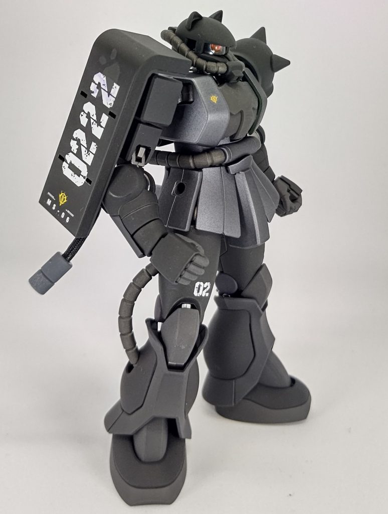 ちょっと失敗したのがシールド部分に🐾マークをつけたけど、色味が似すぎ+2のデカールを重ねすぎたイメージはちょっと被りぎみにしておしゃれな感じにしたかった…