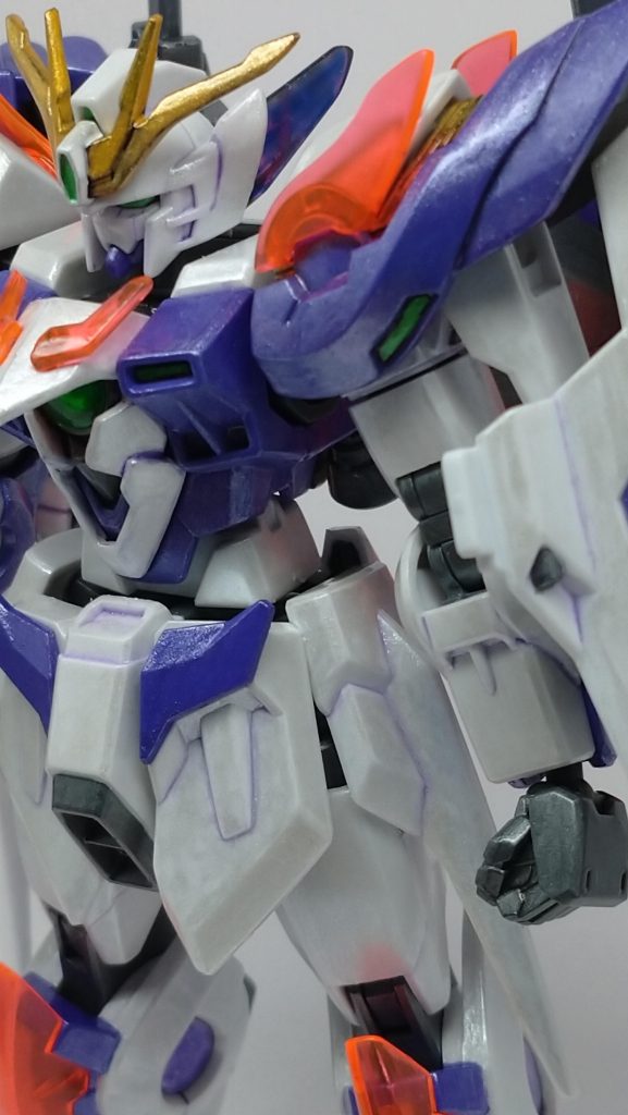 墨入れ=紫部にはブラック。白部にはホワイトウォッシュ+ゲームカラーインクバイオレット。