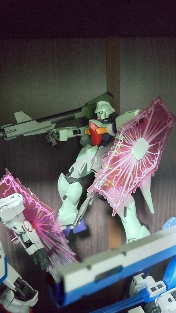 RE1/100 ガンブラスターV2とV組み立て終わったら、ガンブラスターも並べたくなって、こちらも着手。