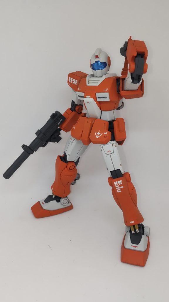 現代フォーマットでよく動くのでサーベル抜刀ポーズもらくらく。