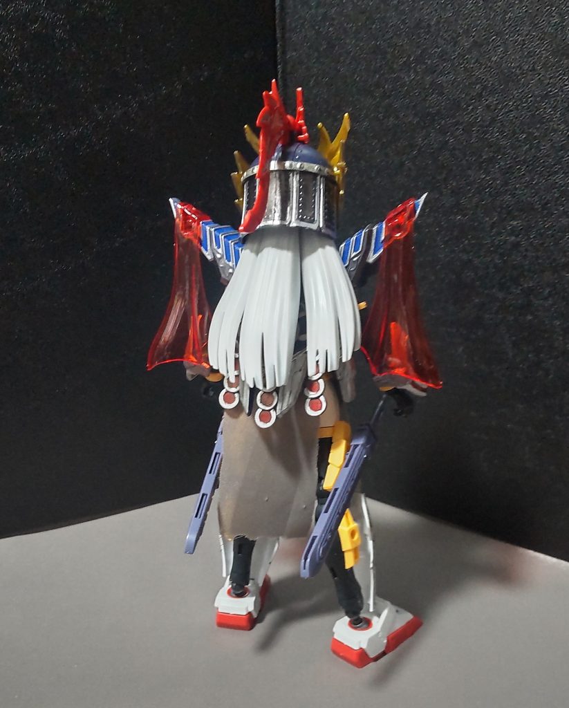 リアビュー正面から見れば、重装甲っぽく見えますが、実はそうでもなかったりします。