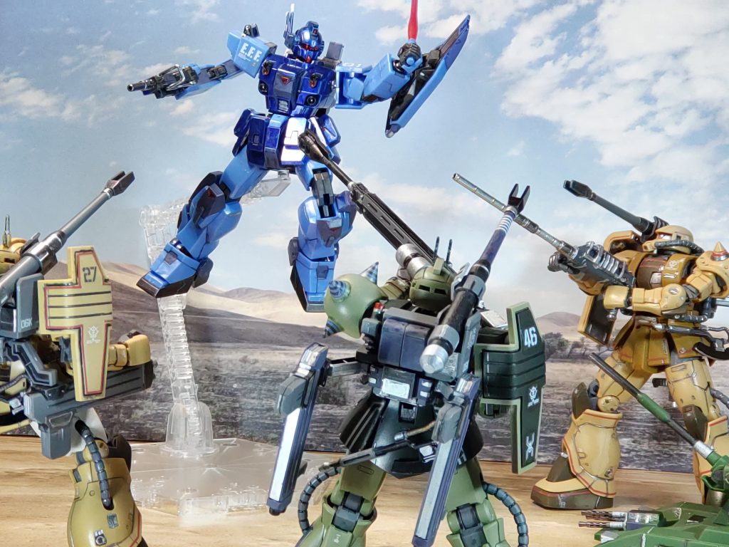 イアン「速いっ!?下がれ、みんな!こいつの狙いは…………俺だ!!」