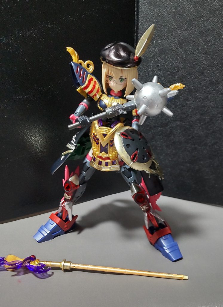 魔法使いなので、打撃武器はよく合うのではないでしょうか？