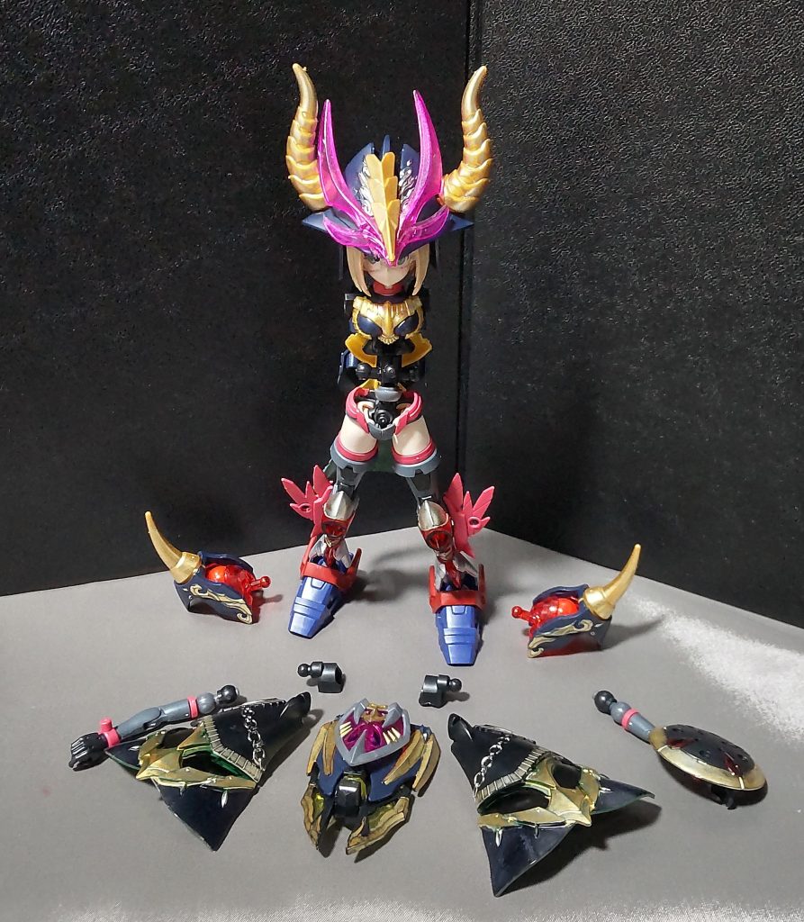 ・肩、フロントアーマーをウォーロックイージスにチェンジし、サイドアーマー取付用のパーツを用意します。