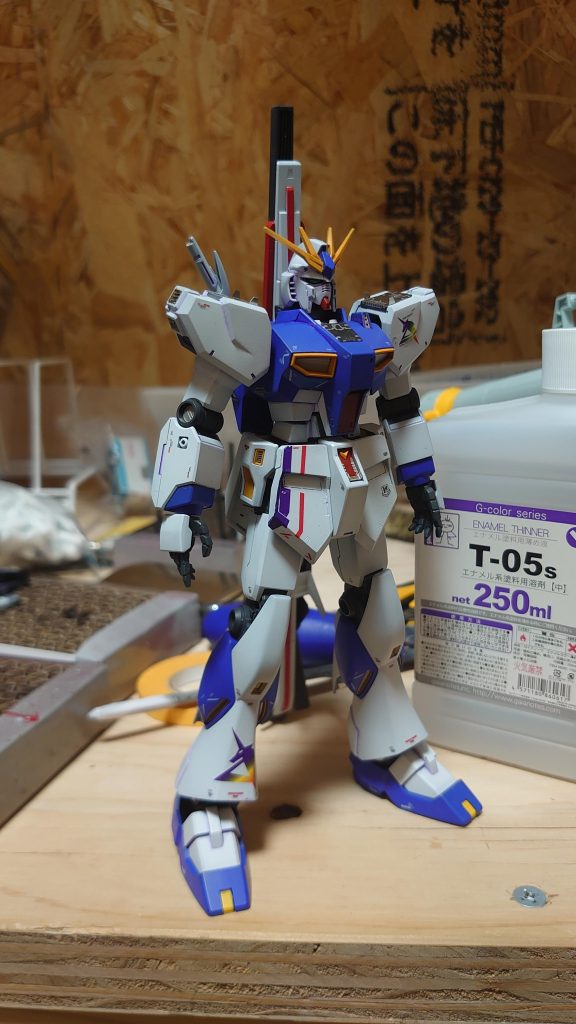 ニューガンダム–2枚目/制作者：ジョンジー