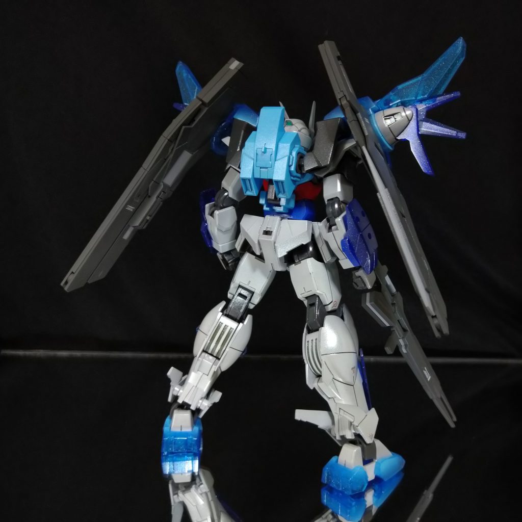 裏から見るとこんな感じバックパックのスカイブルーがめっちゃ浮いて見えますね…まぁ眺めるときはだいたい表から眺めるし、誤差だよ誤差！