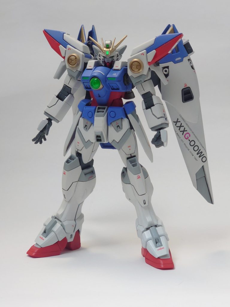 ウイングゼロカスタムのカトキデザインが衝撃的なカッコよさであったため、すっかり影が薄くなった可哀想な子ですが、漫画版でまさかの再カトキリファインがかかるという珍しいことに。もうすぐ30周年ということで、また何か動きがあるといいですね。