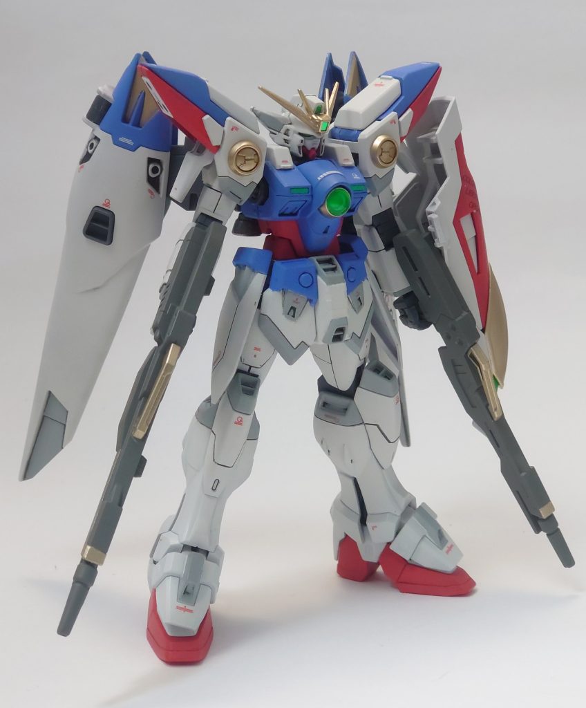 バスターライフルは一つにすると短く見えるが、バラすと長く見える不思議。