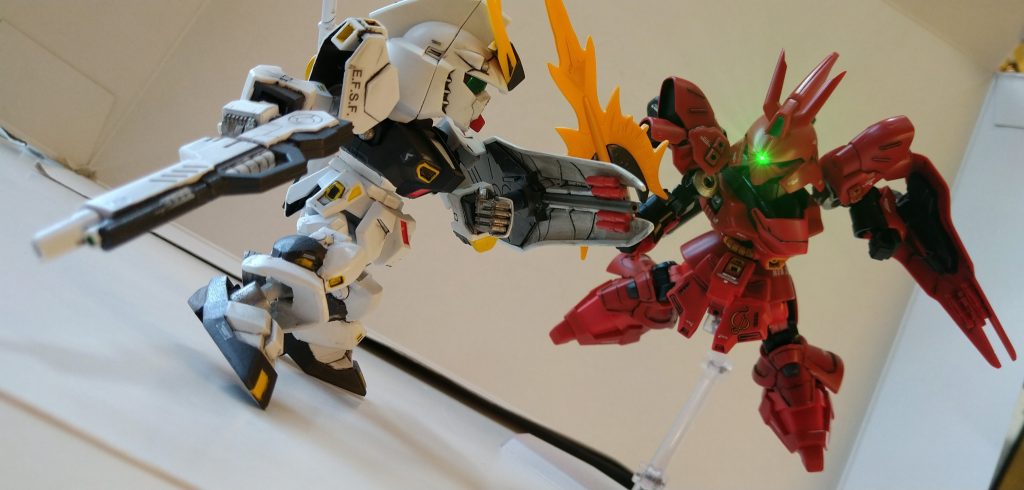 νガンダムとバトルツーショット！