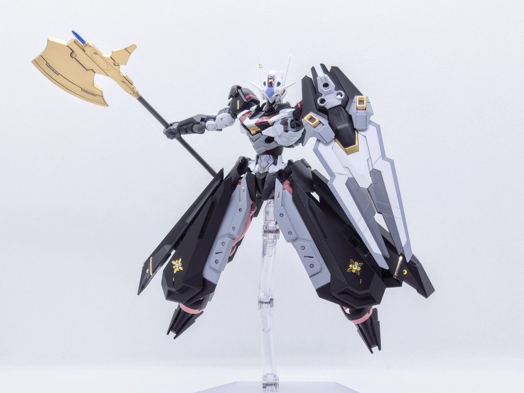 エスカッシャンガンビットを全て装備しているので問題なくエスカッシャンに合体可能です。